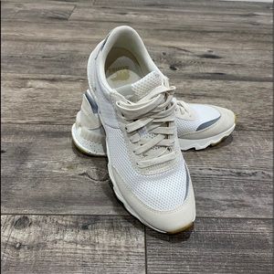 Sorel tennis shoes